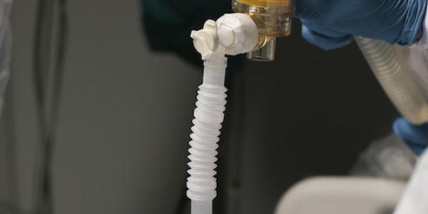 senior-man-breathing-with-special-equipment senior-man-breathing-with-special-equipment